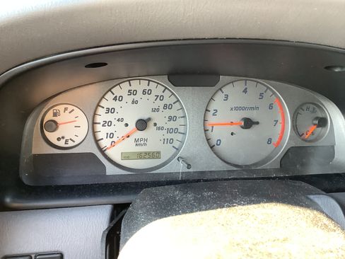 Used 2001 Nissan Xterra SE image 8