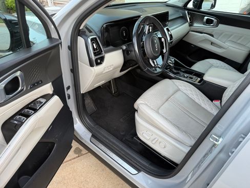 Used 2022 Kia Sorento SX FWD image 19