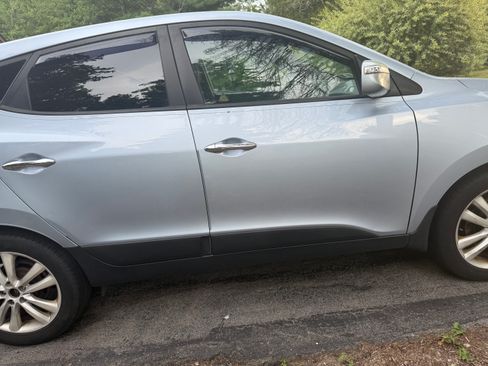 Used 2013 Hyundai Tucson Limited w/ Premium Pkg AWD/4WD image 10