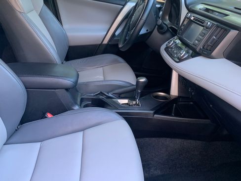 Used 2015 Toyota RAV4 Limited w/ Technology Package AWD/4WD image 13