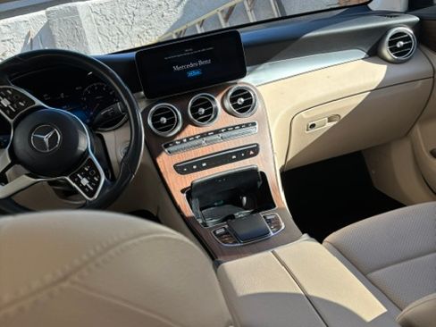 Used 2022 Mercedes-Benz GLC 300 image 22