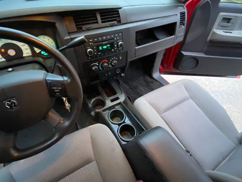 Used 2008 Dodge Dakota SXT image 19