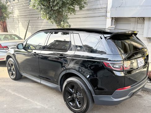 Used 2020 Land Rover Discovery Sport image 6