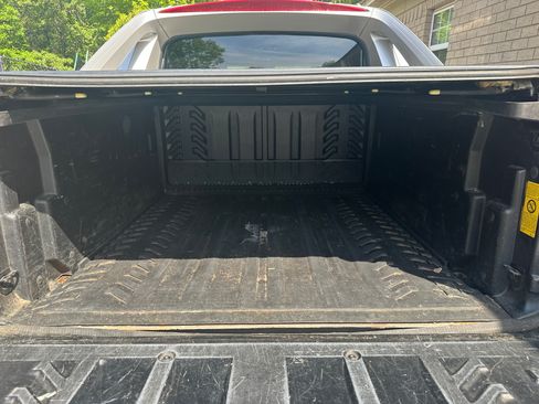 Used 2007 Cadillac Escalade EXT w/ Information Package image 27