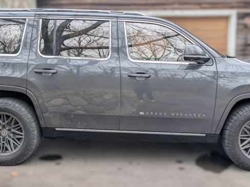 Used 2022 Jeep Grand Wagoneer Series III w/ Rear Seat Video Group 1 AWD/4WD image 8