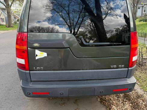 Used 2005 Land Rover LR3 SE AWD/4WD image 2