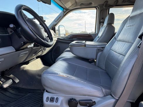 Used 2006 Ford F350 XLT image 7