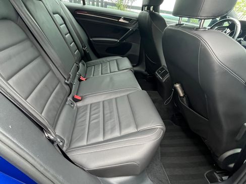 Used 2017 Volkswagen Golf 4-Door AWD/4WD image 11