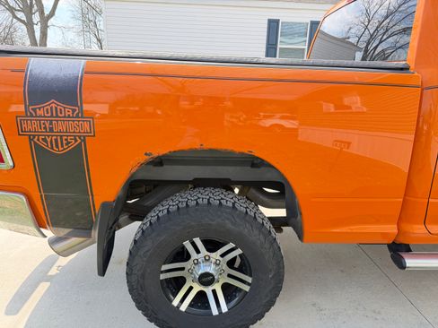 Used 2013 RAM 2500 Tradesman w/ Chrome Appearance Group AWD/4WD image 9