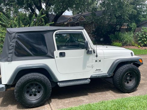 Used 2004 Jeep Wrangler X w/ Convenience Group AWD/4WD image 6