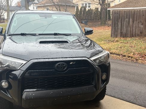 Used 2015 Toyota 4Runner Trail Premium image 4