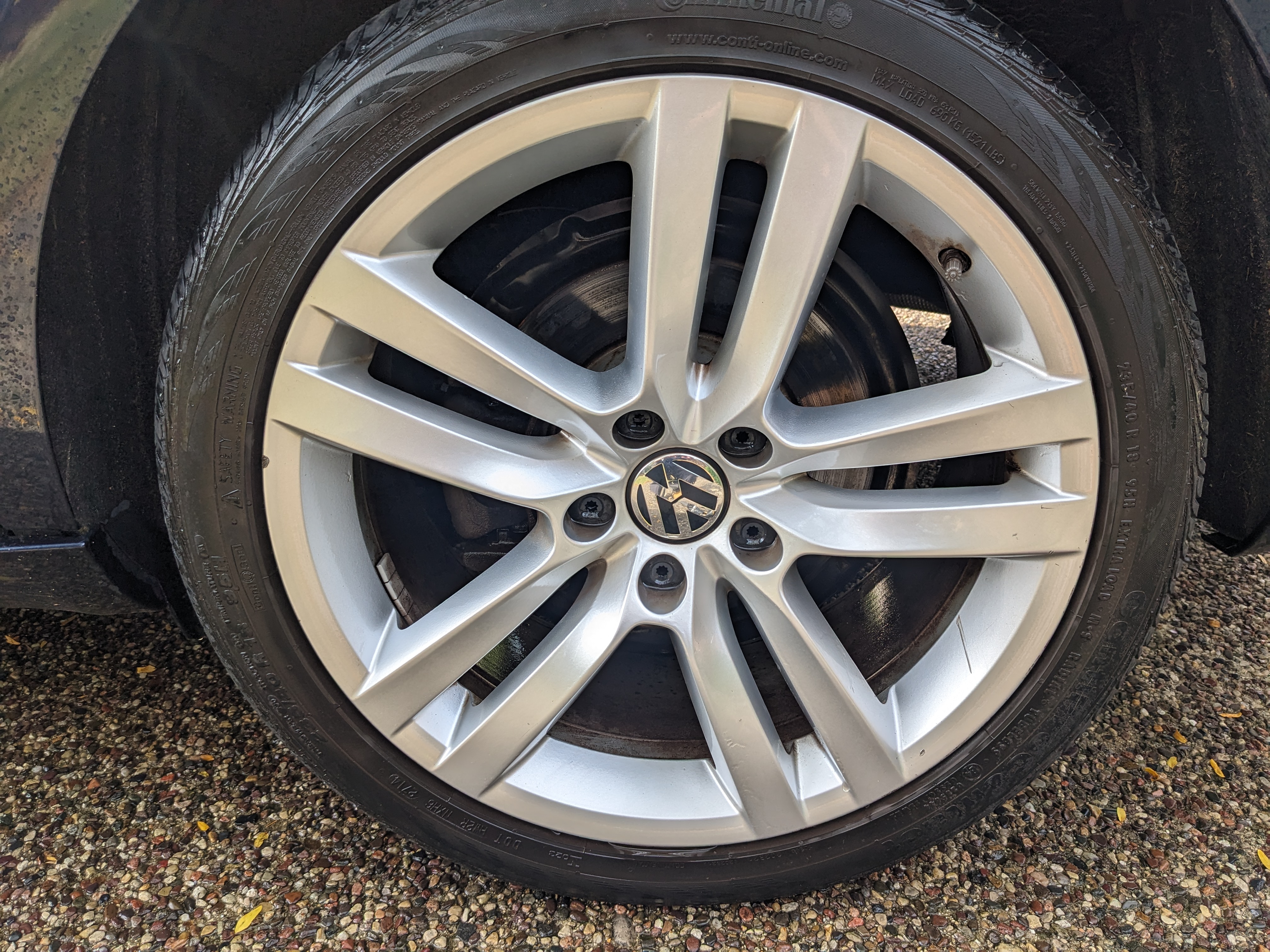 Used 2013 Volkswagen CC Lux FWD image 17