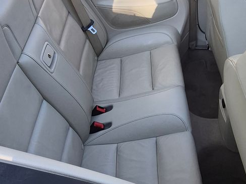 Used 2010 Volkswagen Eos Lux FWD image 9