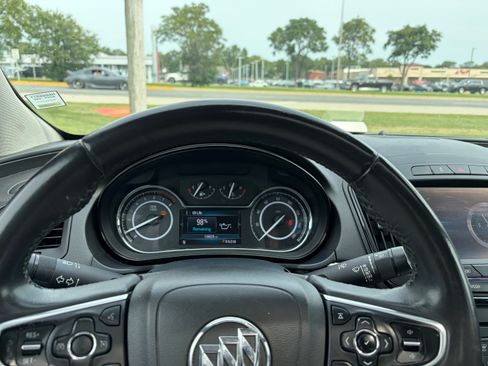 Used 2015 Buick Regal FWD image 22