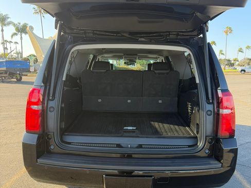 Used 2017 Chevrolet Suburban LT AWD/4WD image 18