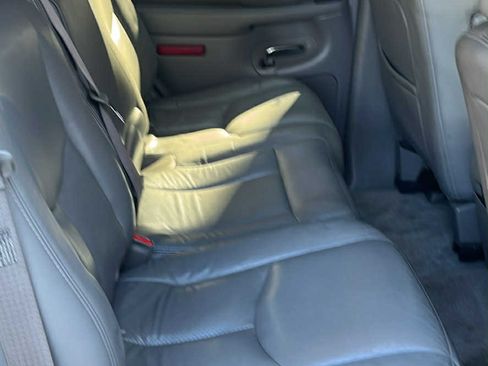 Used 2005 Cadillac Escalade AWD image 14