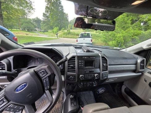 Used 2019 Ford F250 XL w/ XL Value Package AWD/4WD image 8
