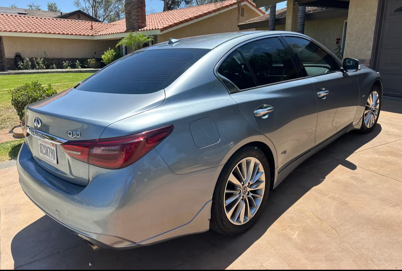 Used 2018 INFINITI Q50 Luxe w/ Cargo Package (L95) RWD image 5