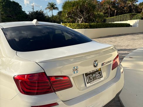 Used 2015 BMW 528i Sedan image 9