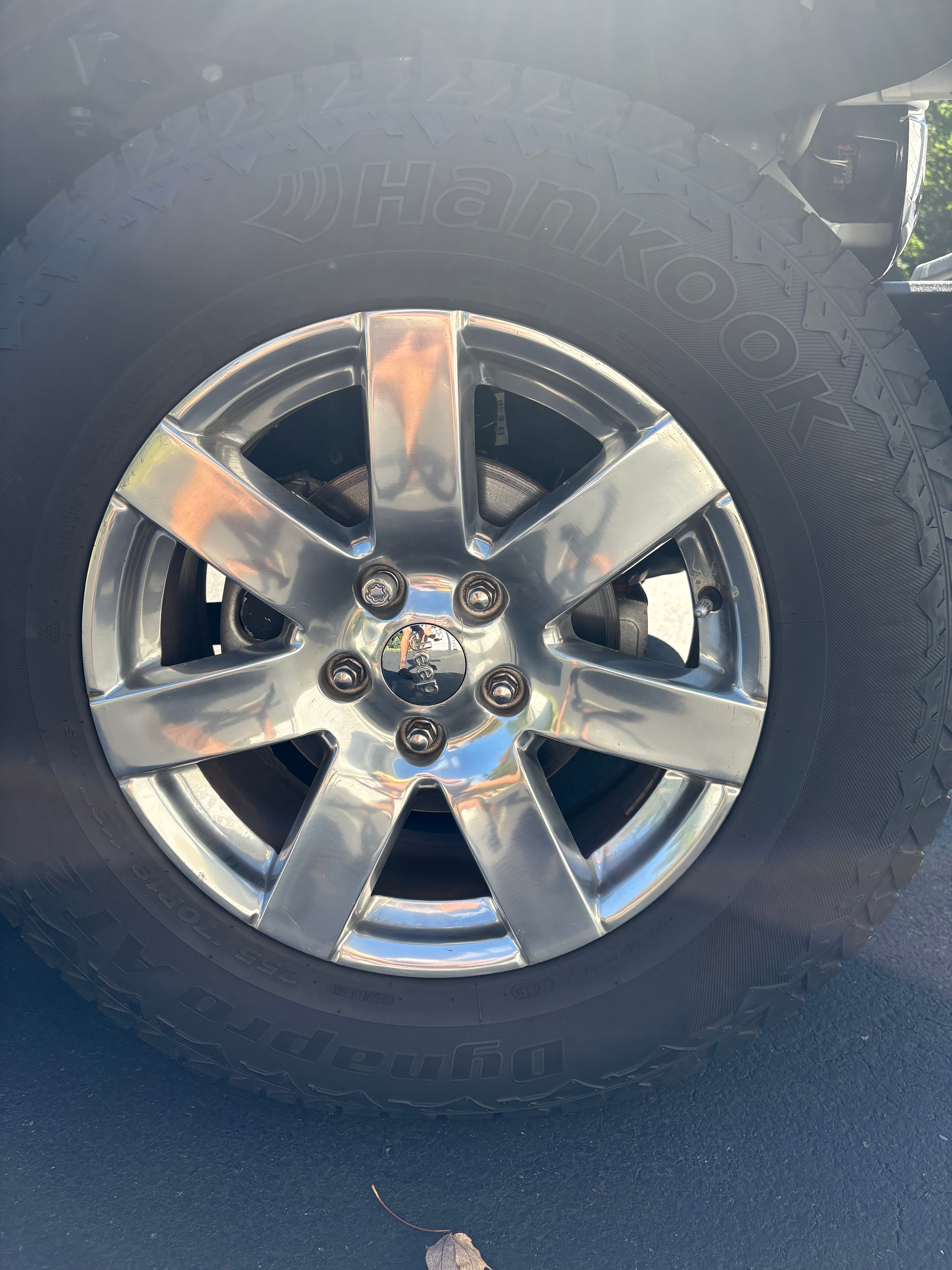 Used 2012 Jeep Wrangler Sahara AWD/4WD image 13