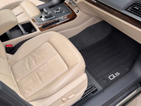 Used 2018 Audi Q5 2.0T Premium Plus w/ Premium Plus Package image 12