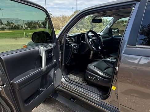 Used 2012 Toyota 4Runner Limited AWD/4WD image 16