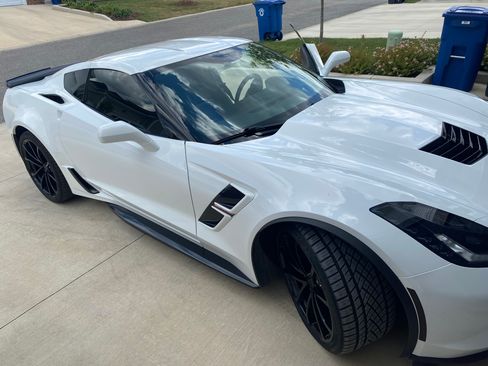 Used 2017 Chevrolet Corvette Grand Sport image 13