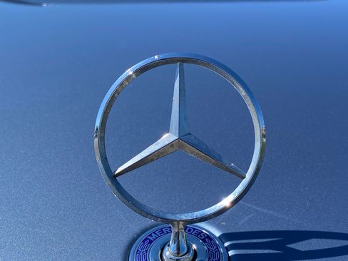 Used 2004 Mercedes-Benz E 320 Sedan image 8