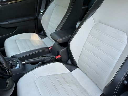 Used 2015 Volkswagen Jetta Sport FWD image 13