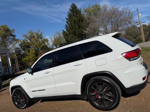Used 2021 Jeep Grand Cherokee Trailhawk w/ Trailhawk Luxury Group image 6