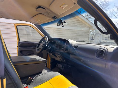 Used 1999 Dodge Ram 1500 Truck 4x4 Quad Cab image 13