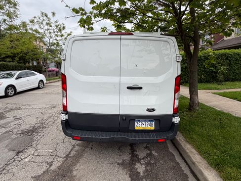 Used 2016 Ford Transit 150 130 Low Roof RWD image 5