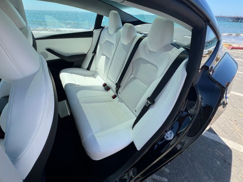 Used 2025 Tesla Model 3 Long Range image 10