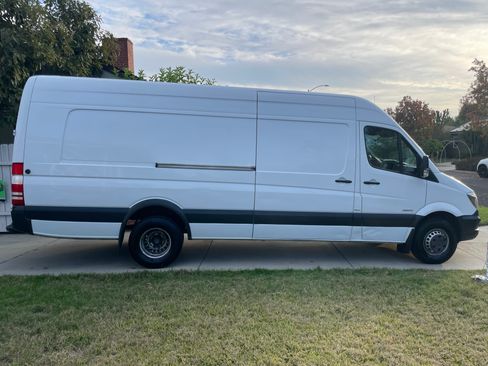 Used 2016 Mercedes-Benz Sprinter 3500 image 5