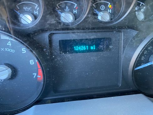 Used 2015 Ford F250 XL w/ Power Equipment Group image 11