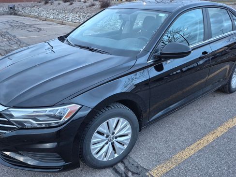 Used 2019 Volkswagen Jetta S image 4