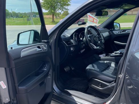 Used 2019 Mercedes-Benz GLE 43 AMG 4MATIC image 5