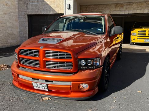 Used 2005 Dodge Ram 1500 Truck SLT w/ Daytona Edition Group image 1