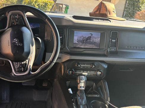 Used 2021 Ford Bronco Big Bend image 14