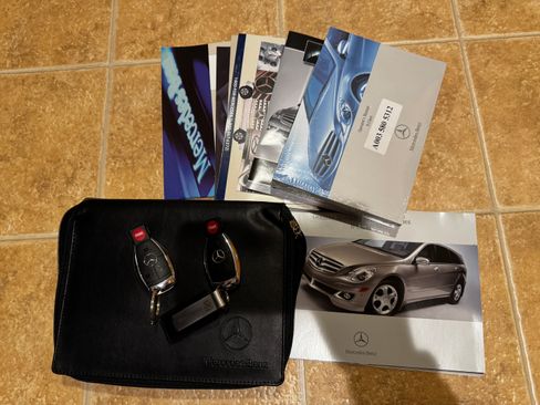 Used 2008 Mercedes-Benz R 350 4MATIC image 17