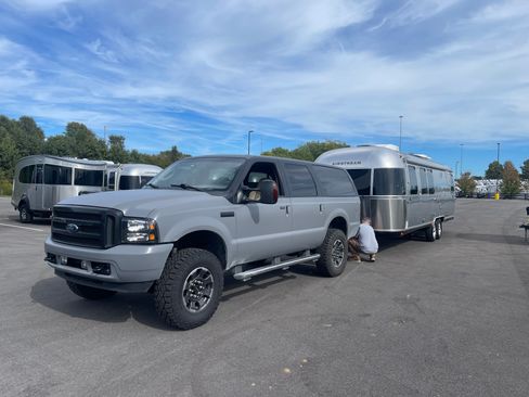 Used 2004 Ford Excursion Limited AWD/4WD image 28
