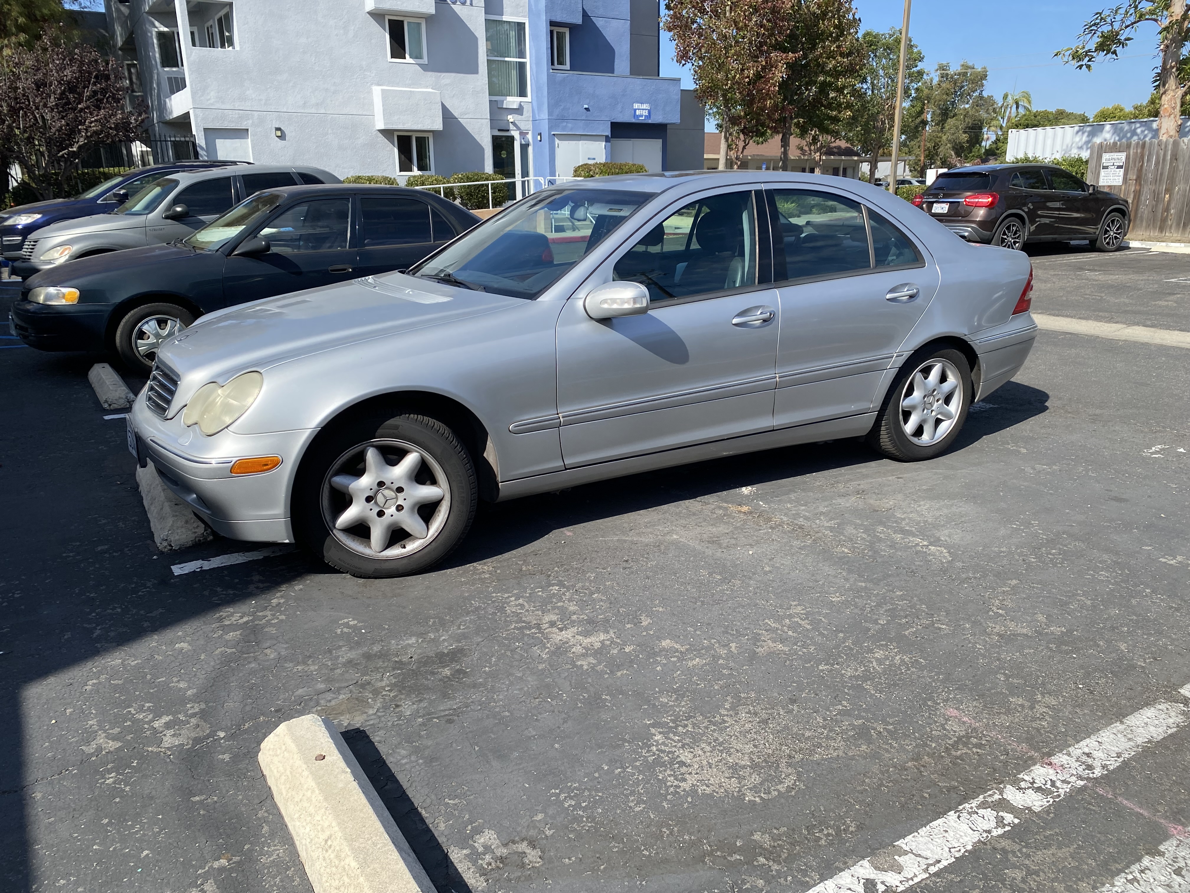 Used 2003 Mercedes-Benz C 240 Sedan image 2