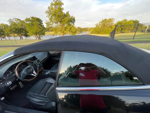 Used 2012 Mercedes-Benz E 350 Cabriolet image 4