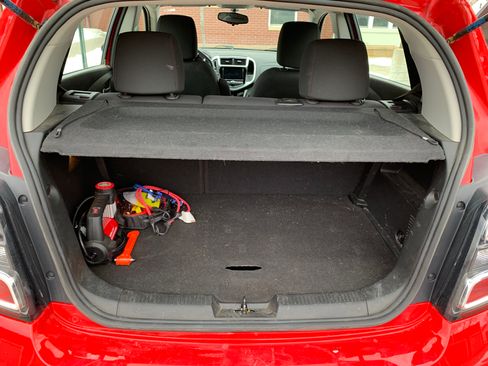 Used 2020 Chevrolet Sonic LT w/ Convenience Package image 8