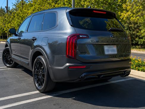 Used 2021 Kia Telluride SX w/ SX Prestige Package AWD/4WD image 2