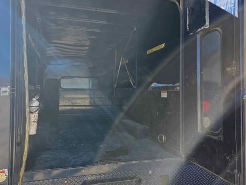 Used 2009 Ford F450 4x4 Crew Cab Super Duty image 13