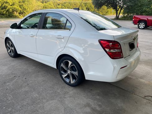 Used 2017 Chevrolet Sonic Premier image 4