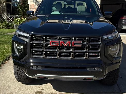 Used 2023 GMC Canyon AT4X image 5