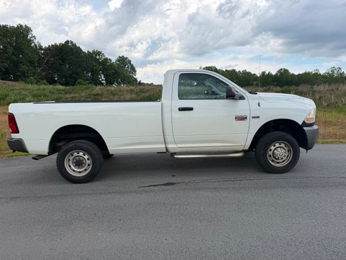 Used 2011 RAM 2500 ST AWD/4WD image 6