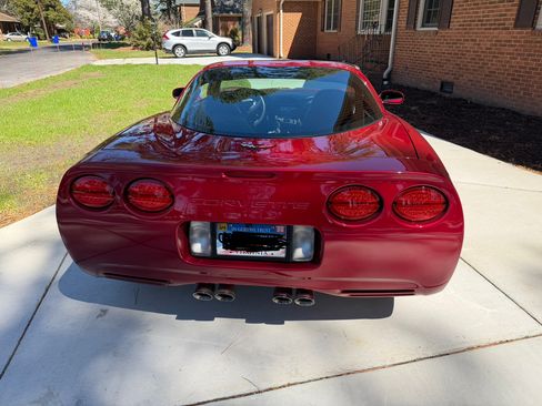Used 2004 Chevrolet Corvette Coupe 2D w/ Preferred Equipment Group image 6